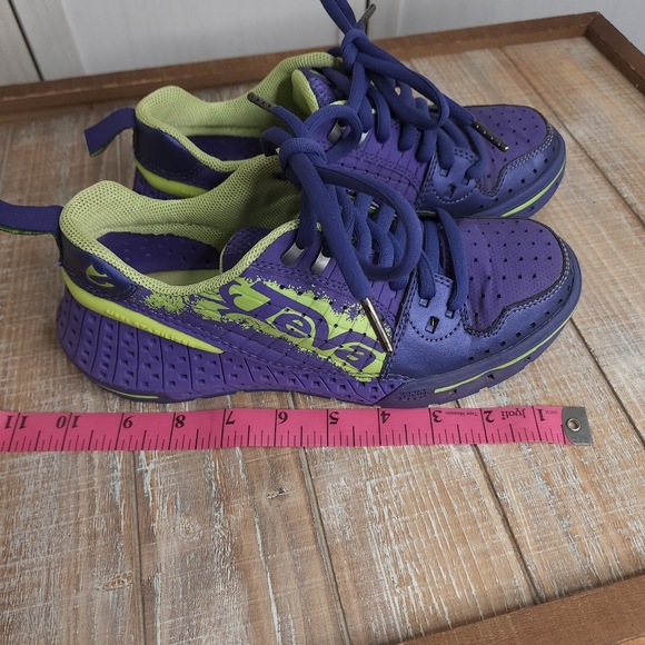 Teva Mountain Games Woman’s Shoe. Size 6 1/2. - Picture 14 of 16